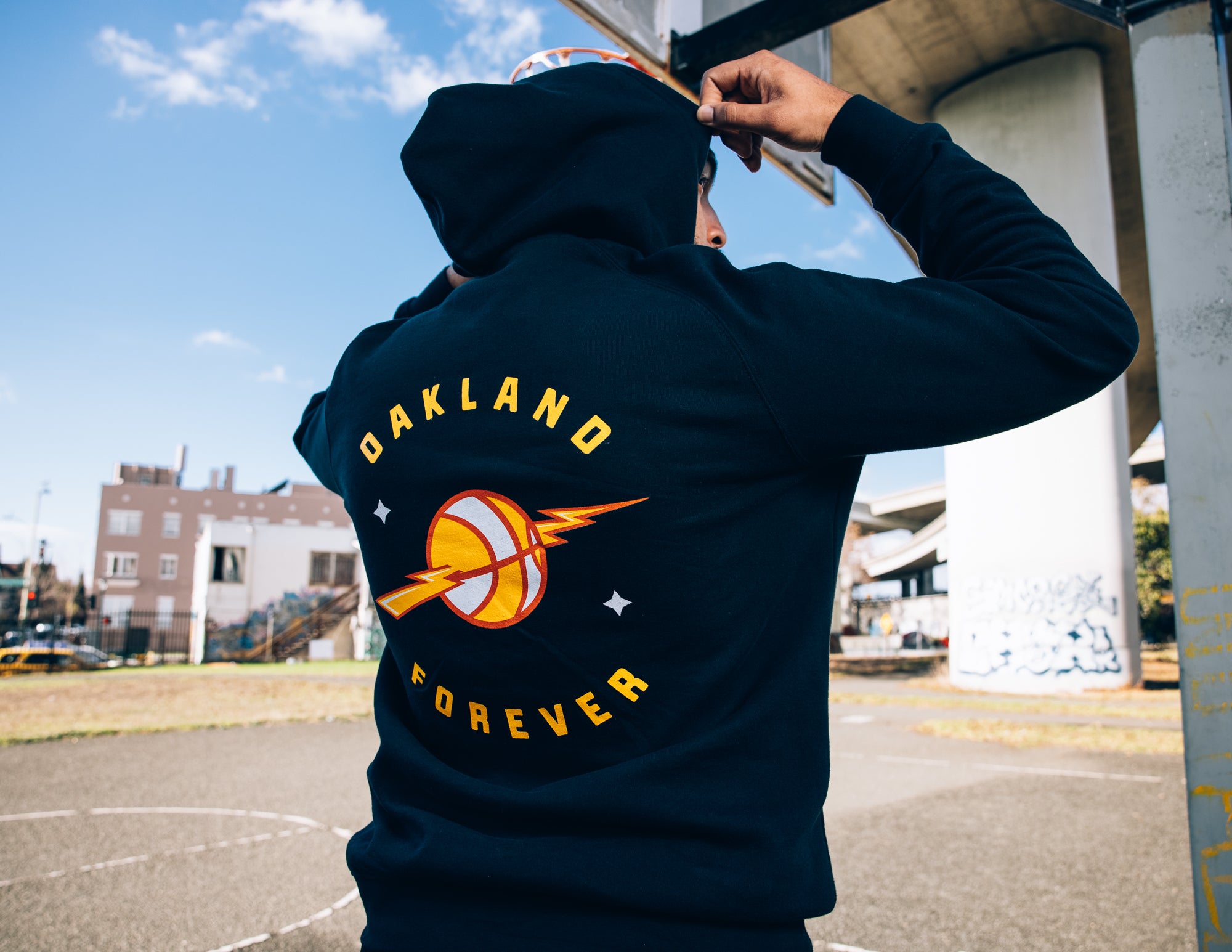 Warriors Shop on X: It's not too late to score your hoodie, #DubNation Shop  the Oakland Forever collection with @Rakuten to get 10% Cash Back and this  exclusive deal⚡️ Terms apply »
