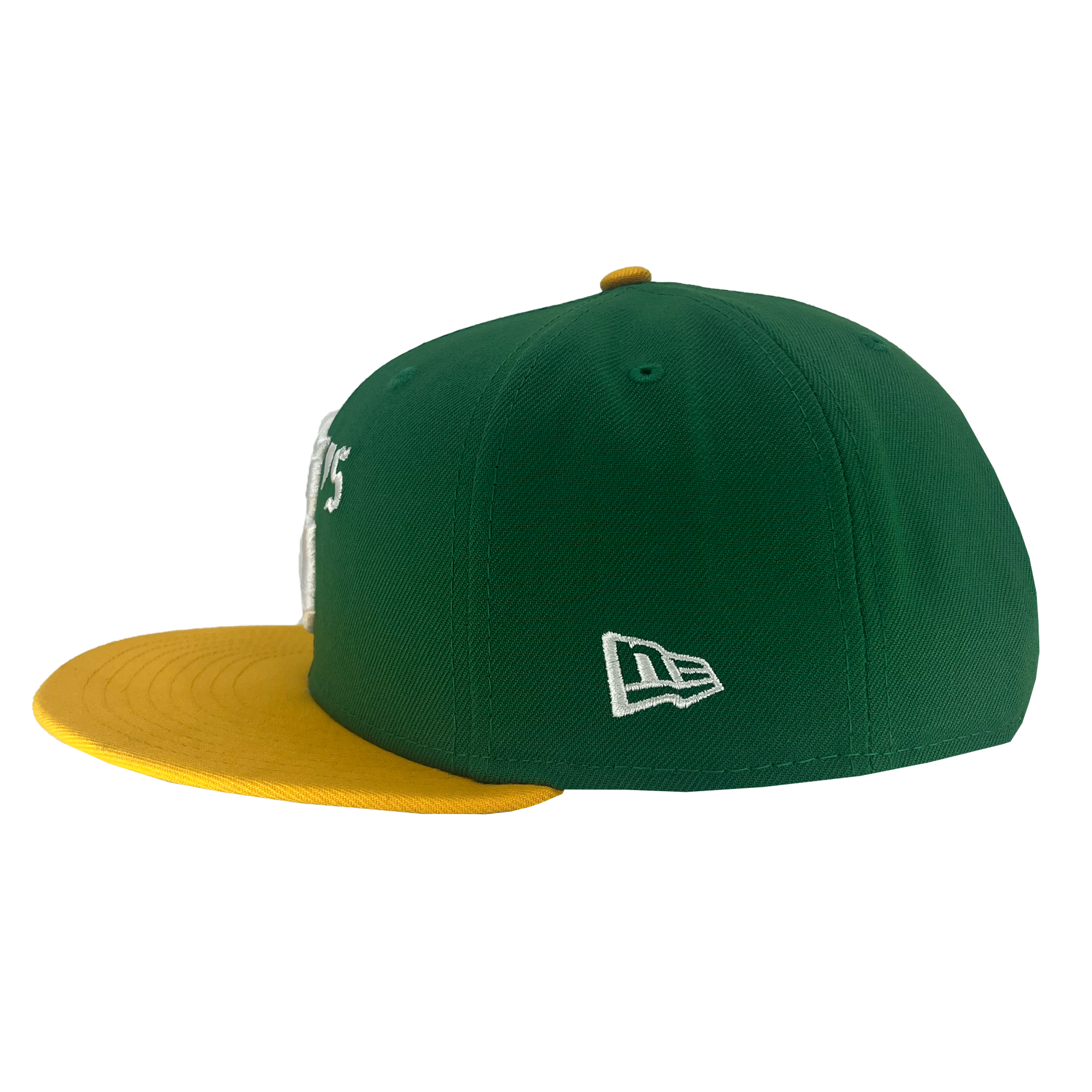 A side view of the New Era Oakland Ballers 9FIFTY Cap showcases its green body and yellow brim. The cap features a white logo of two interlocking letters on the front, along with a white Oakland Ballers logo on the side. Matching the brim, the top button is also yellow. The cap boasts a structured crown and a flat bill for a sleek, modern look.